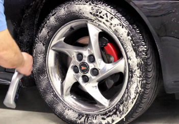 How to clean your tyres